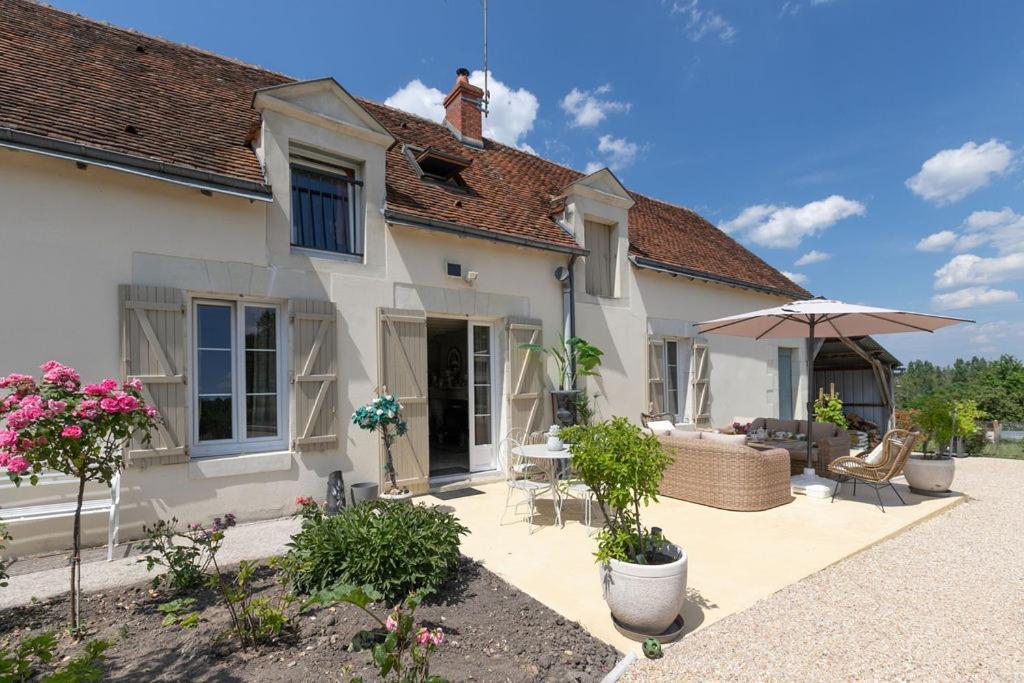 Le Clos Des Roses Chambres Et Tables D Hotes Meusnes Esterno foto